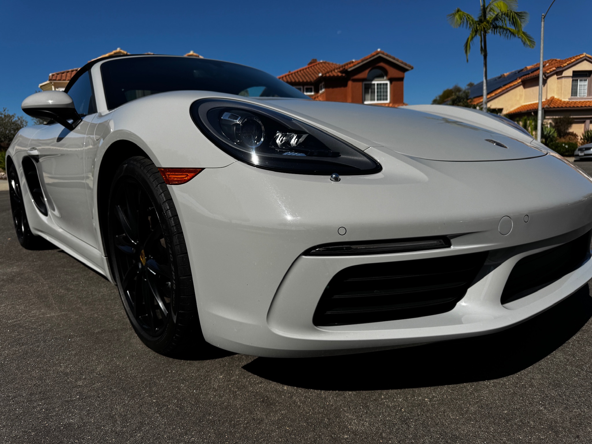 Used 2018 Porsche 718 Boxster RWD image 26
