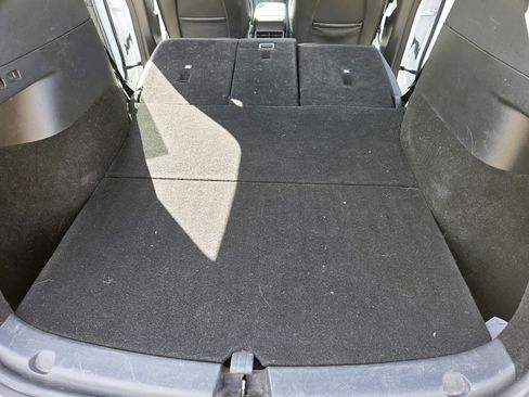 Used 2022 Tesla Model Y Long Range image 15