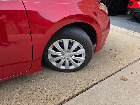 Used 2016 Toyota Corolla LE image 9