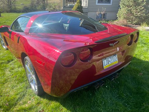 Used 2008 Chevrolet Corvette Coupe w/ Preferred Equipment Group image 4