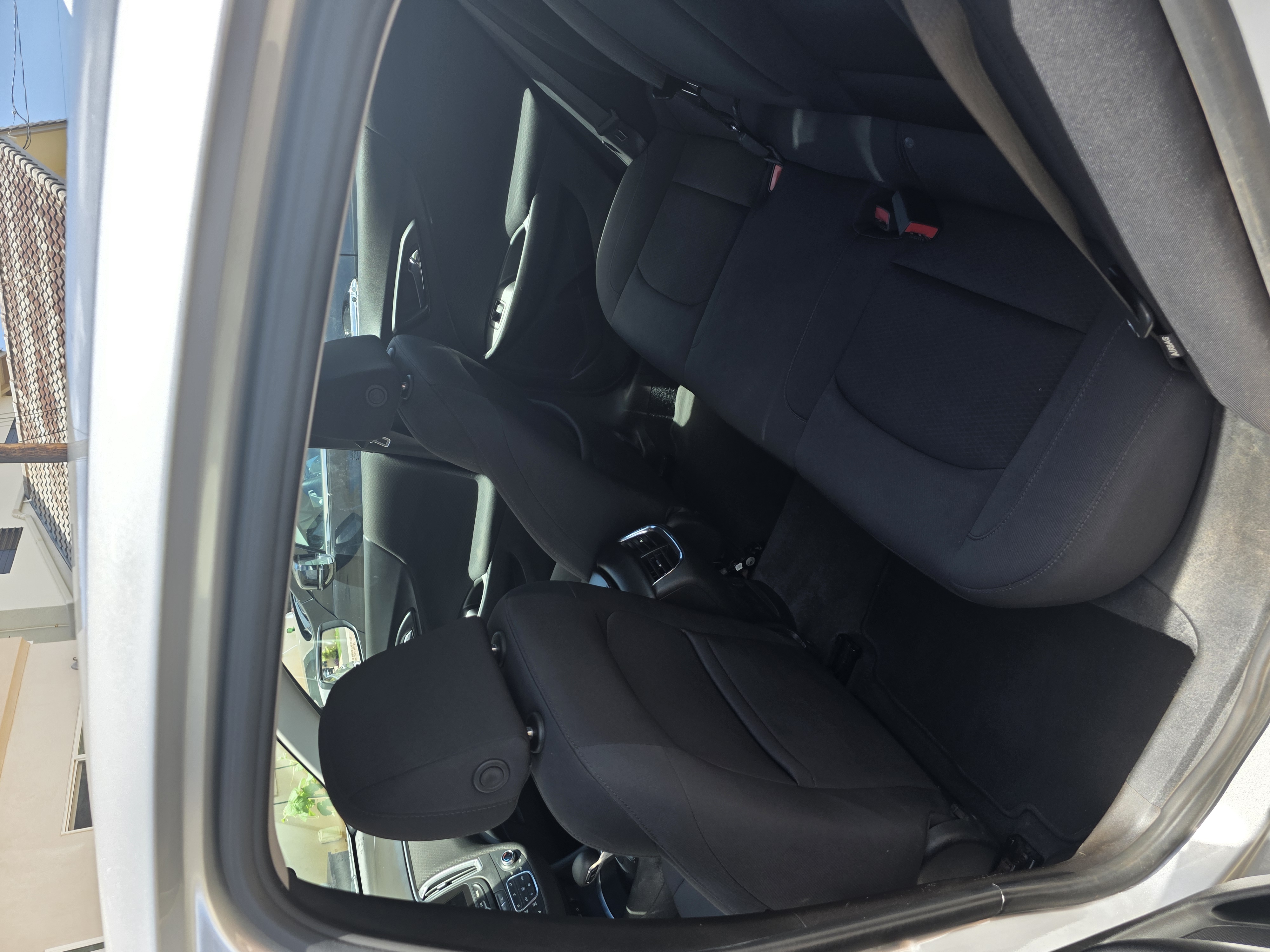Used 2013 Hyundai Elantra FWD image 14