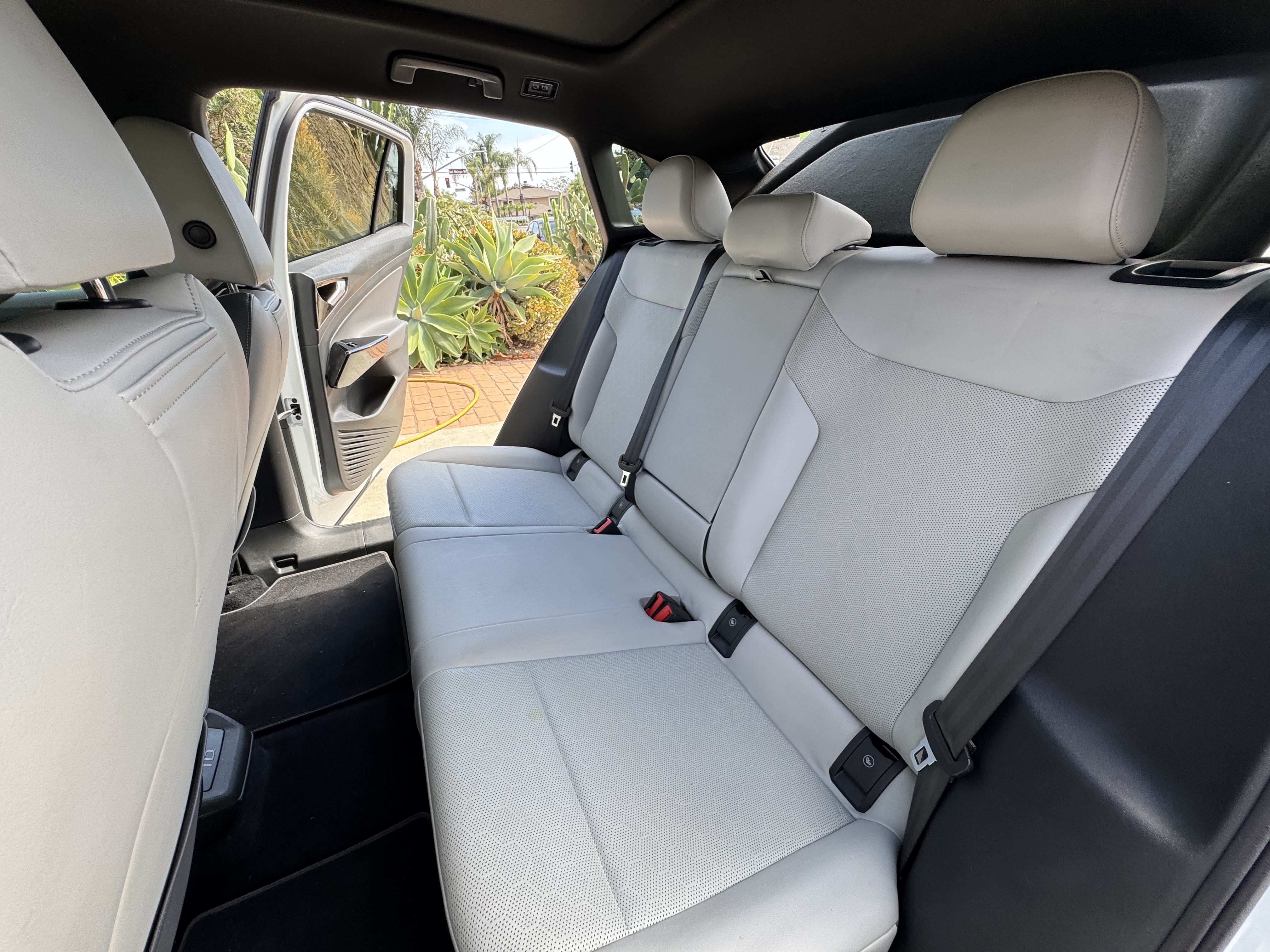 Used 2021 Volkswagen ID.4 Pro S RWD image 14