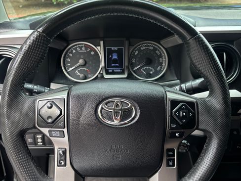 Used 2021 Toyota Tacoma SR5 w/ Trail Edition AWD/4WD image 15
