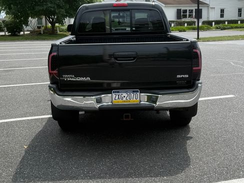Used 2006 Toyota Tacoma 4x4 Access Cab w/ SR5 Pkg #2 image 5