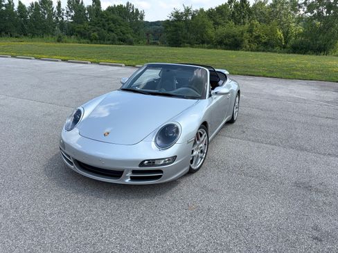 Used 2005 Porsche 911 Carrera S RWD image 31