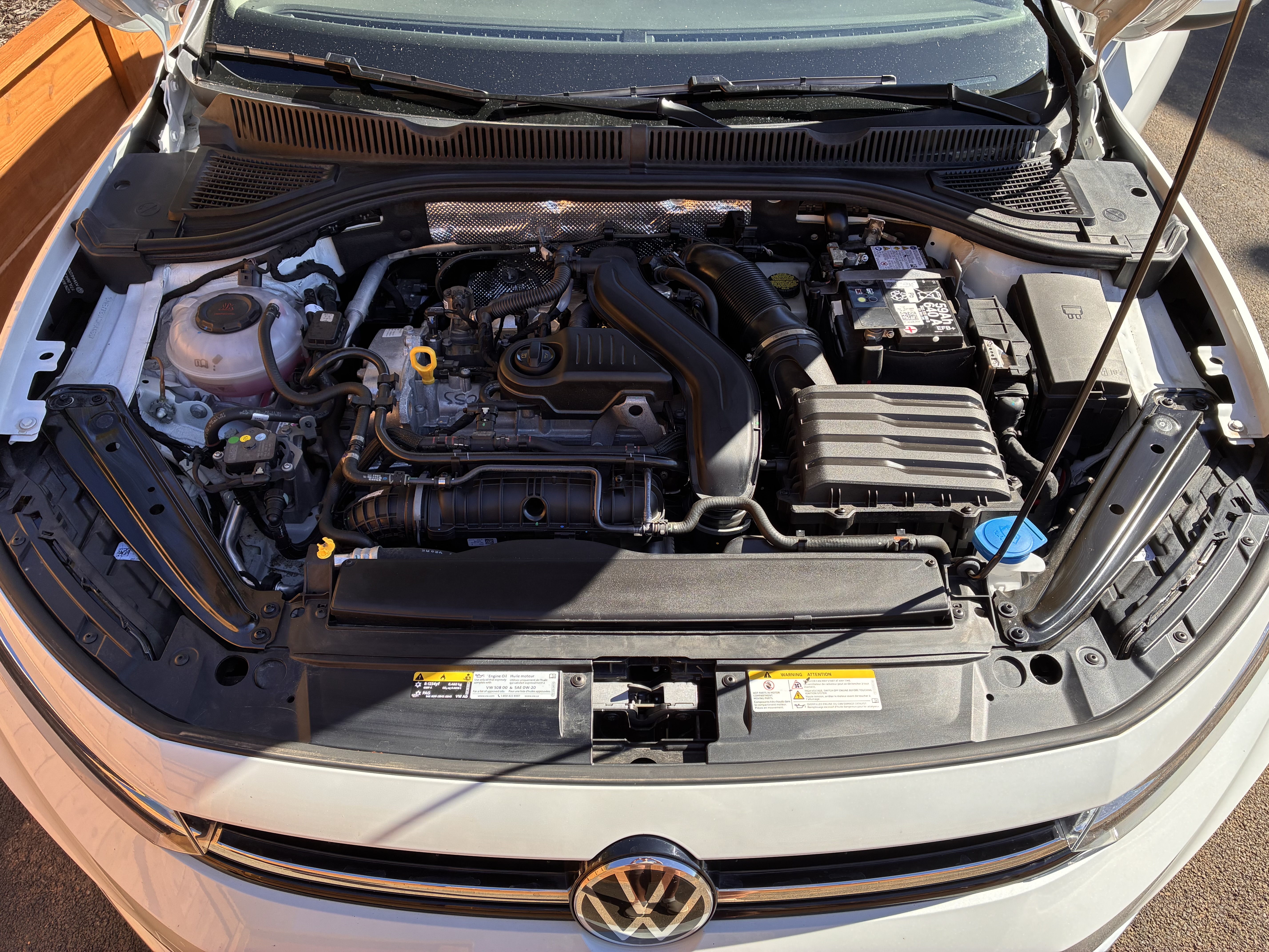 Used 2025 Volkswagen Jetta SE FWD image 23