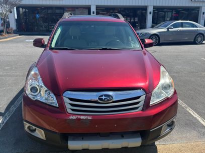 Used 2011 Subaru Outback 2.5i Limited w/ PWR Moonroof Pkg