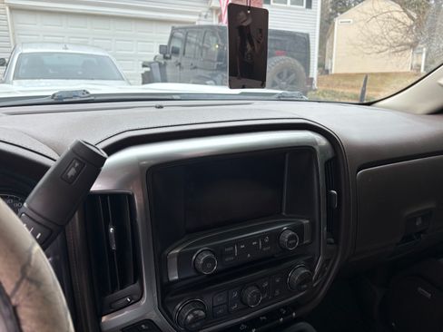 Used 2017 Chevrolet Silverado 1500 LTZ Z71 w/ LTZ Plus Package image 4