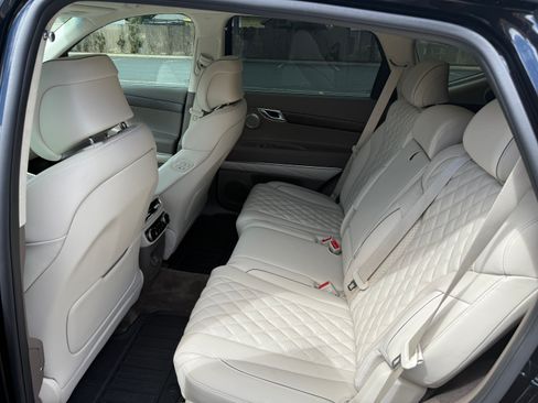 Used 2024 Genesis GV80 3.5T w/ Prestige Package image 10