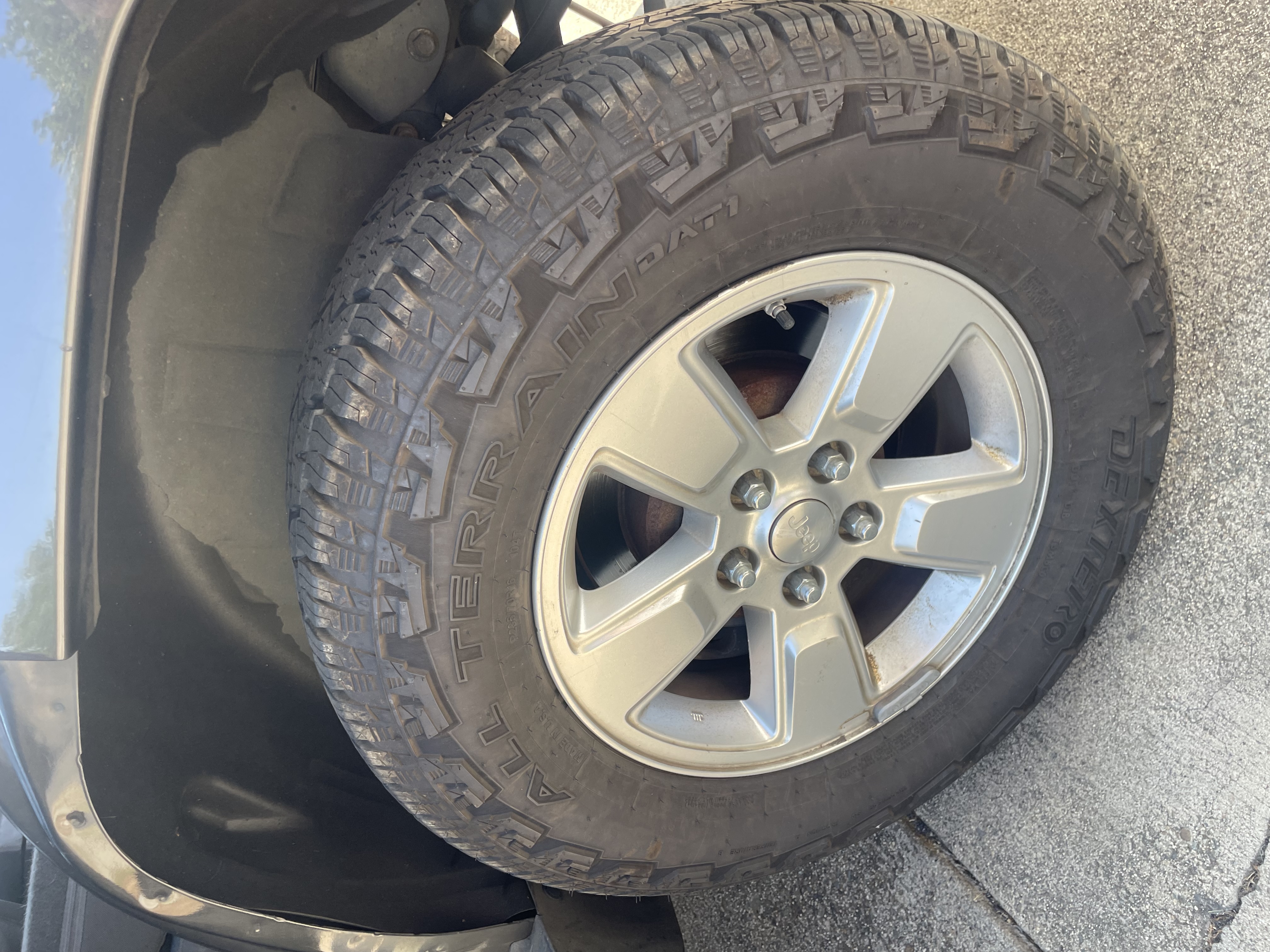 Used 2011 Jeep Liberty Sport AWD/4WD image 10