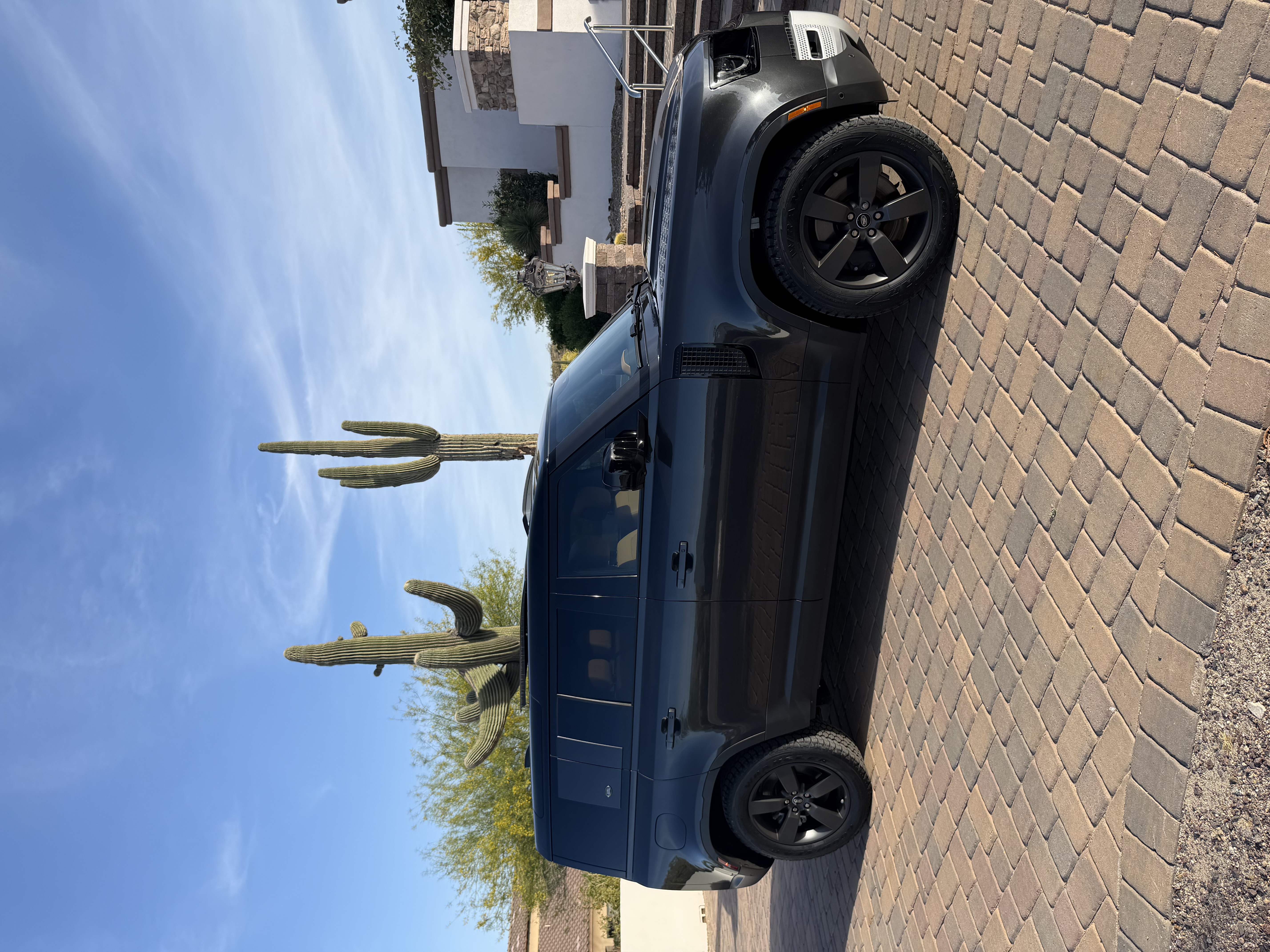 Used 2024 Land Rover Defender 110 SE AWD/4WD image 4