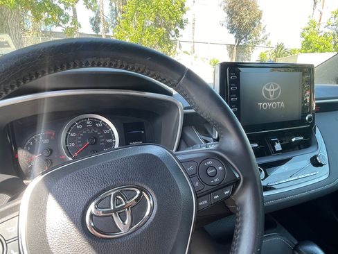 Used 2019 Toyota Corolla SE w/ Carpet Mat Package FWD image 11