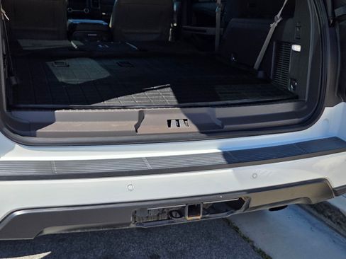 Used 2021 Ford Expedition Limited image 26