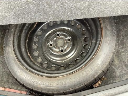 Used 2015 Nissan Versa Note SV image 16