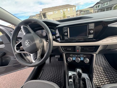 Used 2024 Volkswagen Taos S image 9