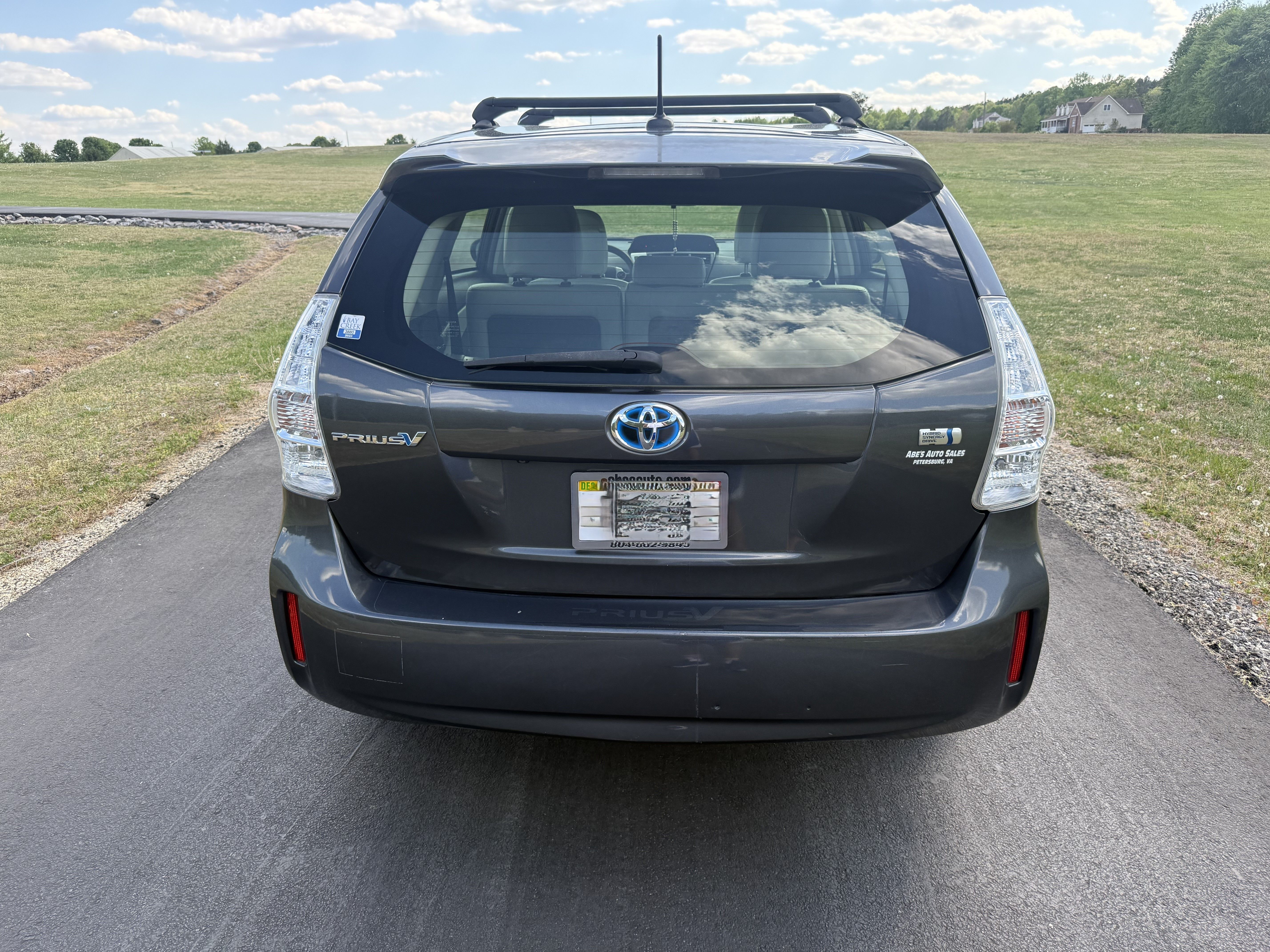 Used 2014 Toyota Prius V Three FWD image 4