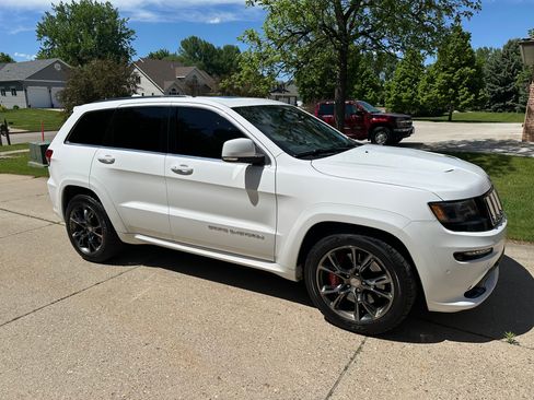 Used 2015 Jeep Grand Cherokee SRT w/ Trailer Tow Group IV AWD/4WD image 4