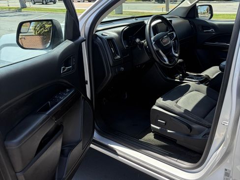 Used 2018 GMC Canyon SLE w/ SLE Convenience Package RWD image 10