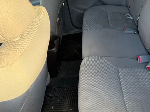 Used 2015 Toyota Tacoma PreRunner w/ SR5 Package RWD image 11