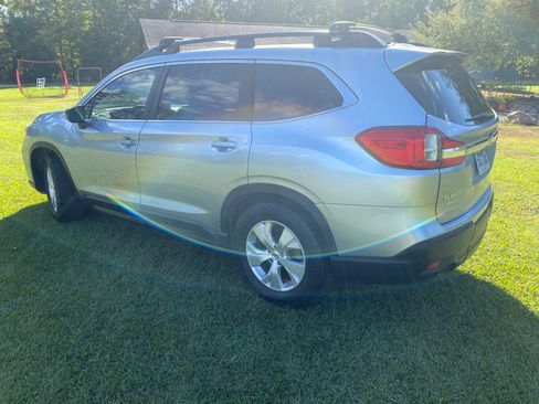 Used 2019 Subaru Ascent 8-Passenger AWD/4WD image 4
