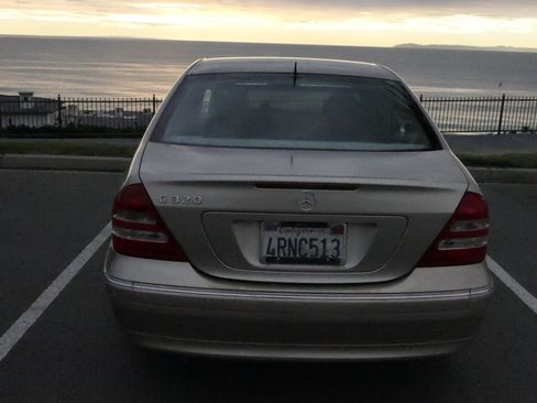 Used 2001 Mercedes-Benz C 320 Sedan image 16