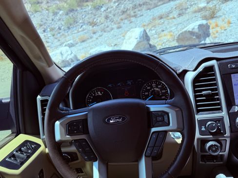 Used 2020 Ford F150 Lariat AWD/4WD image 15
