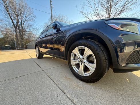 Used 2018 Mercedes-Benz GLC 300 4MATIC image 14