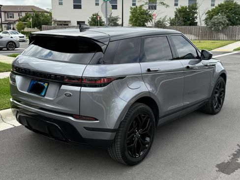 Used 2020 Land Rover Range Rover Evoque SE image 6