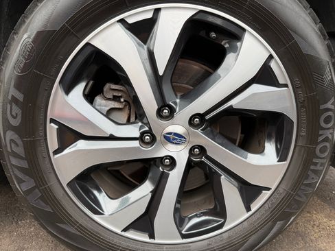 Used 2021 Subaru Outback Limited image 29