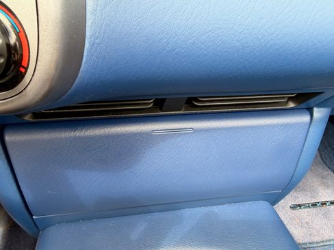 Used 2003 Honda S2000 image 18