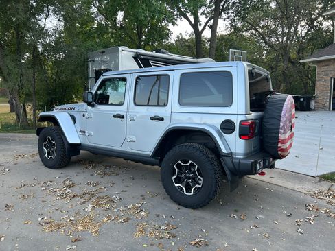 Used 2023 Jeep Wrangler Unlimited Rubicon image 2