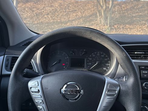 Used 2015 Nissan Sentra S image 12
