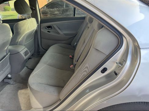 Used 2008 Toyota Camry LE FWD image 7