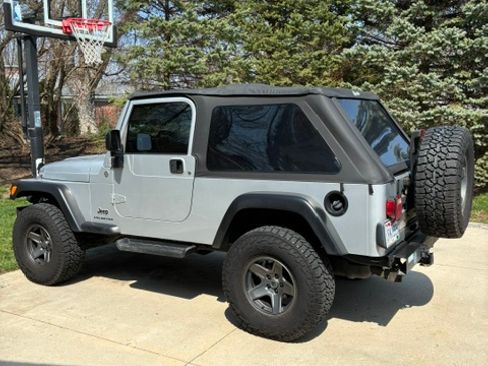 Used 2006 Jeep Wrangler Unlimited AWD/4WD image 1