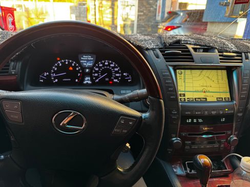 Used 2007 Lexus LS 460 image 13
