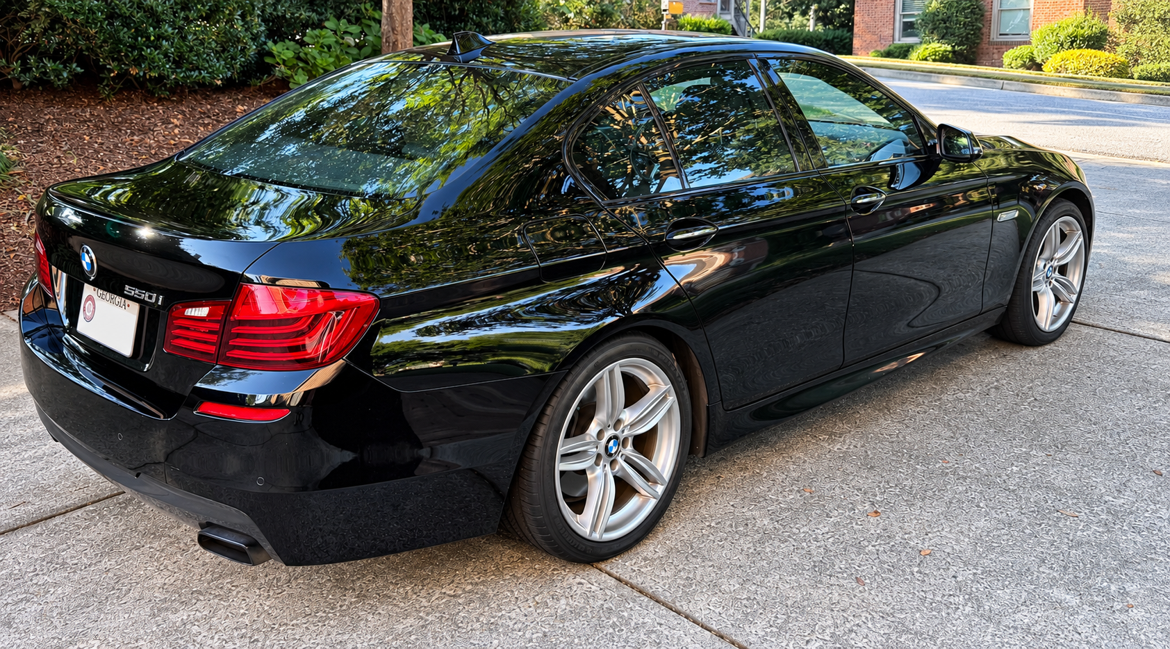 Used 2014 BMW 550i Sedan RWD image 5