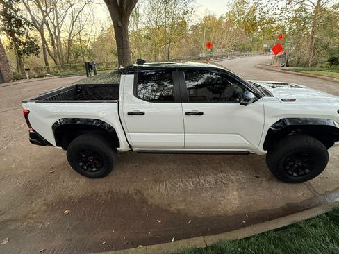 Used 2025 Toyota Tacoma TRD Pro image 6