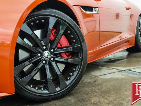 Used 2014 Jaguar F-TYPE S RWD image 19