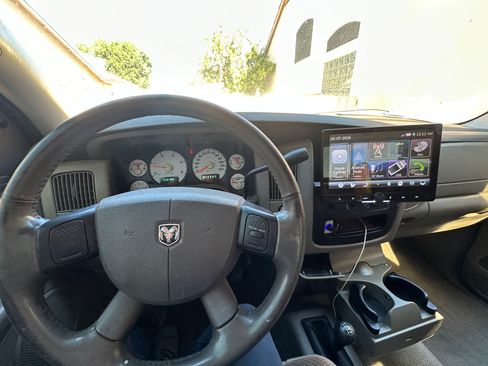 Used 2005 Dodge Ram 2500 Truck SLT w/ Quad Cab Big Horn Value Group image 5