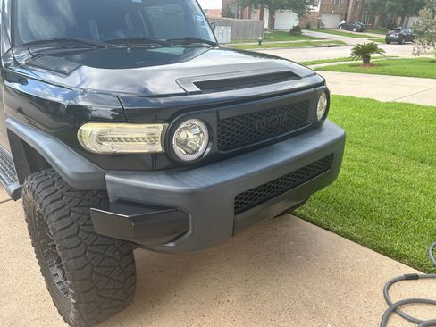 Used 2008 Toyota FJ Cruiser 2WD w/ Upgrade Pkg 2 image 2