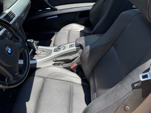 Used 2011 BMW 335i Convertible RWD image 9