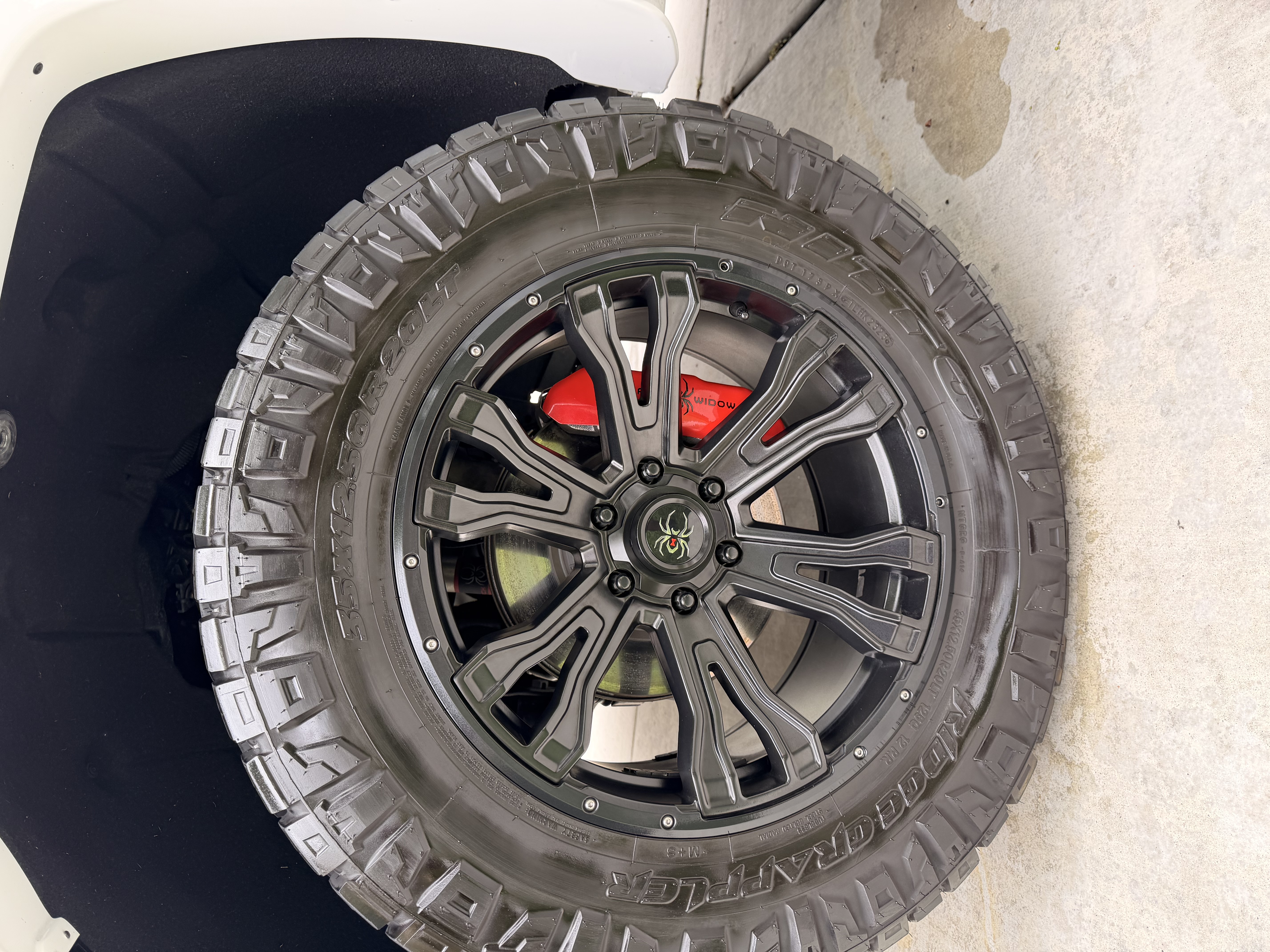 Used 2022 GMC Sierra 1500 AT4 w/ AT4 Premium Package AWD/4WD image 29