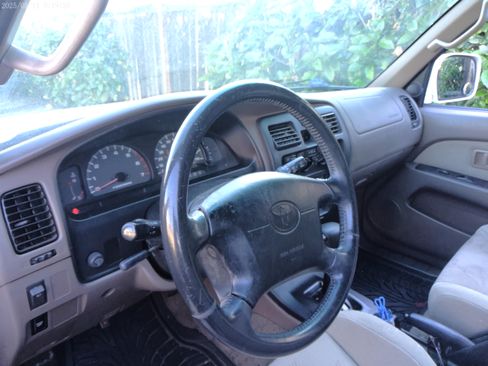 Used 2001 Toyota 4Runner SR5 image 11