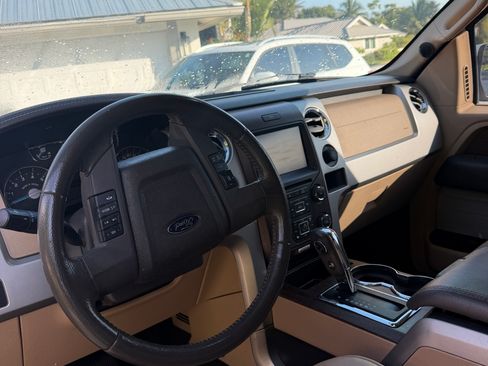 Used 2013 Ford F150 Lariat w/ Mid Equipment Group AWD/4WD image 8