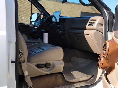 Used 2000 Ford Excursion Limited image 14