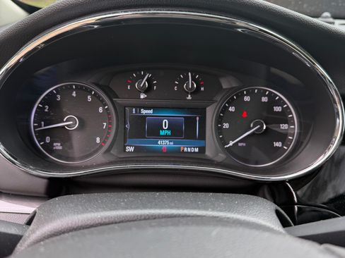 Used 2021 Buick Encore Preferred w/ Safety Package image 8