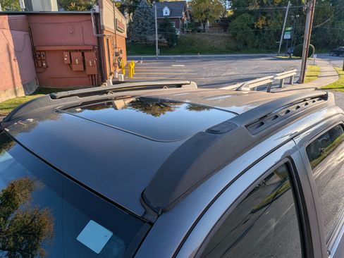 Used 2016 Toyota Tacoma TRD Off-Road image 23