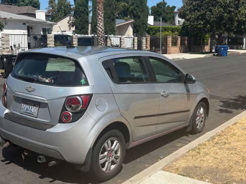 Used 2012 Chevrolet Sonic LS FWD image 9