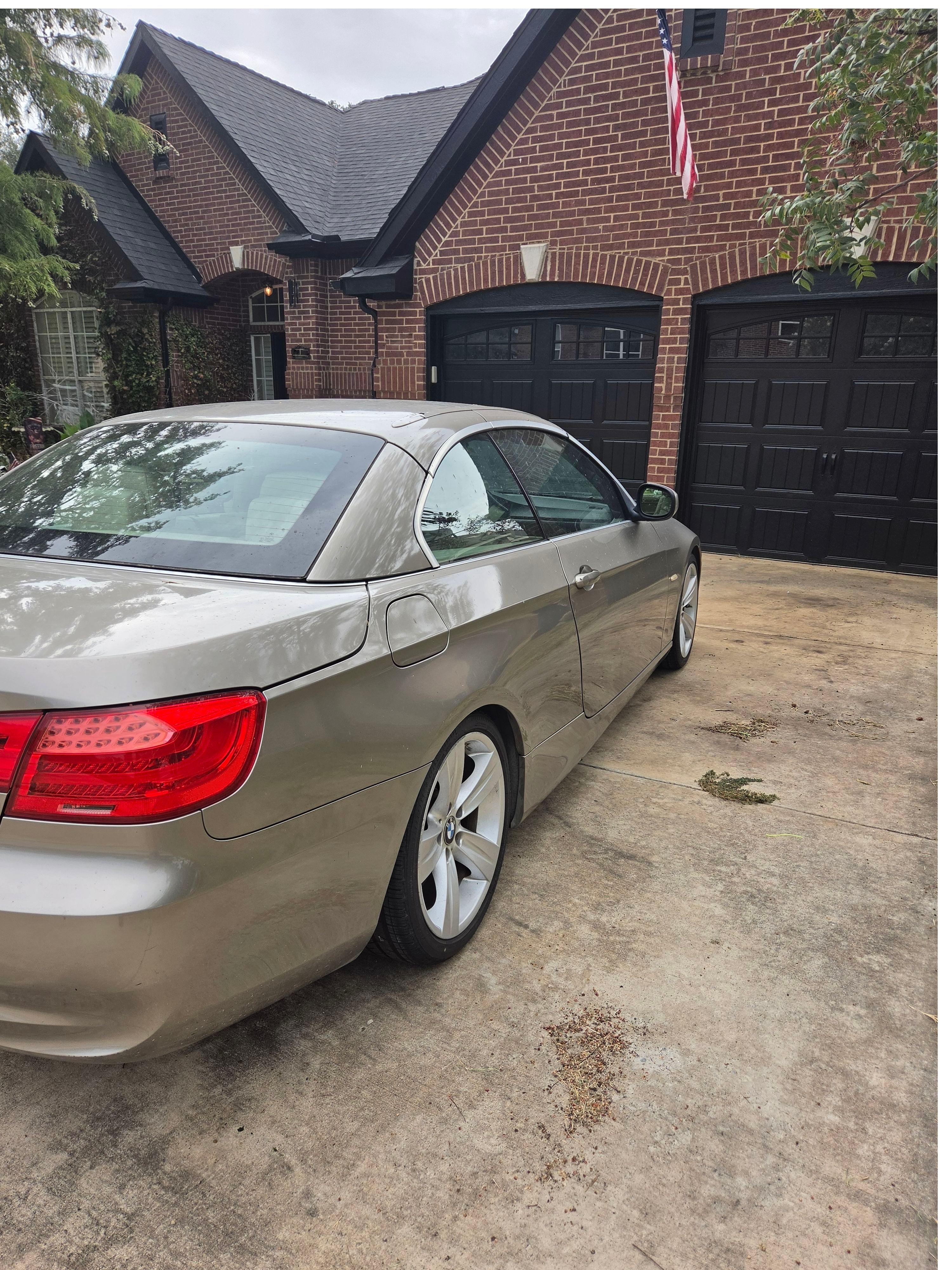 Used 2011 BMW 328i Convertible RWD image 5