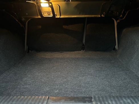 Used 2010 Ford Focus SE image 14